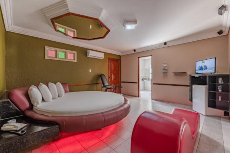 dreams motel 05 1 768x511