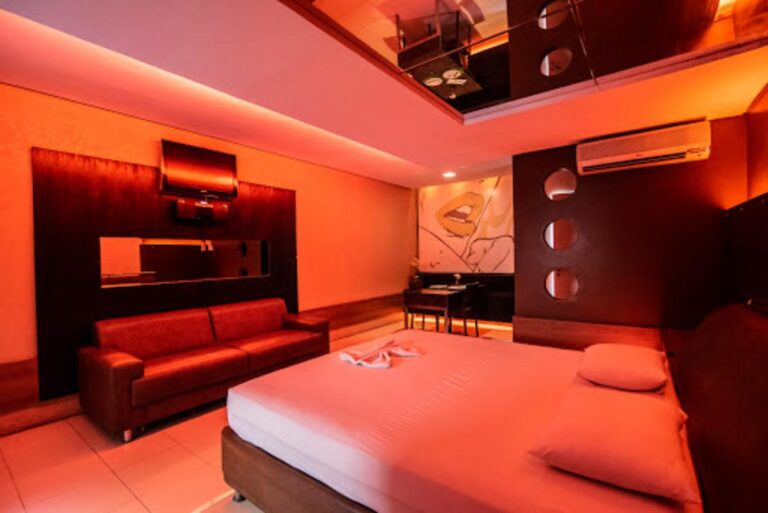 palace motel 02 1 768x513